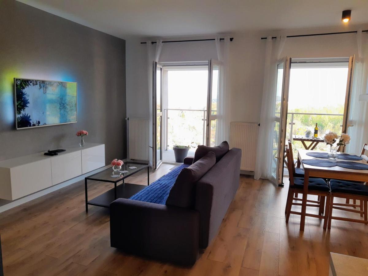 New Apartment Wolynska - Przestronny, Z Widokiem, Czysto, Parking, Balkon เชชูฟ ภายนอก รูปภาพ
